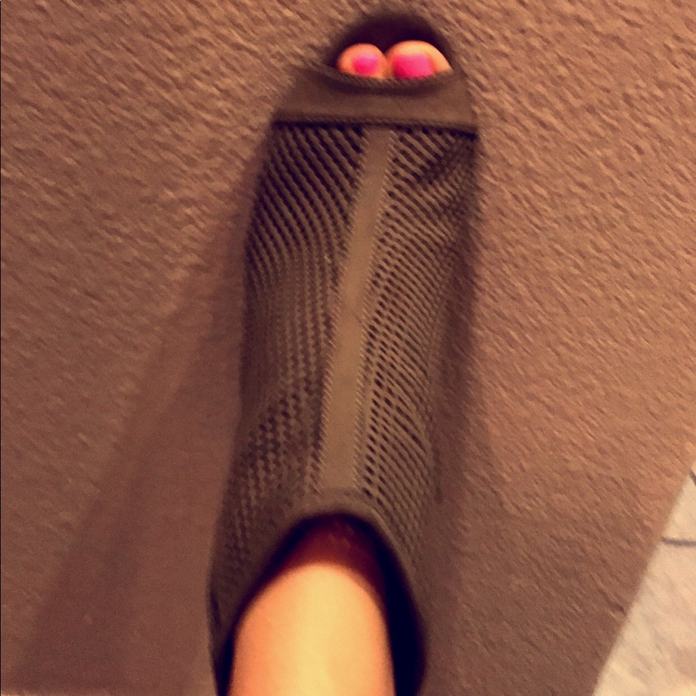 Juicy couture shoes size 6